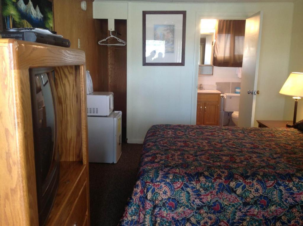 Budget Inn Motel Chemult Værelse billede
